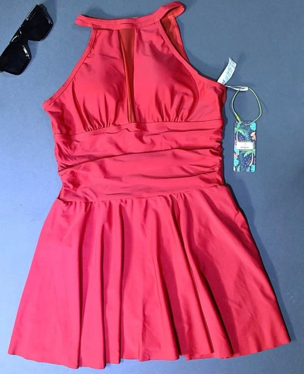 مایو دامن دار زنانه رنگ قرمز نمای جلو